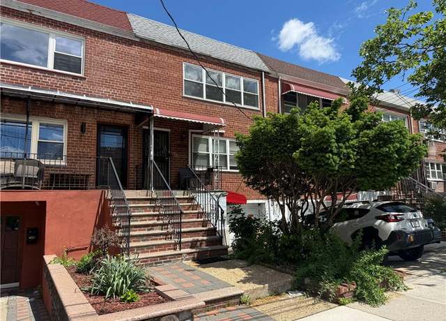 Property at 7403 85th Dr, Queens, NY 11421, 5 beds, 3 baths
