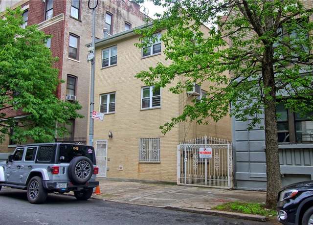 Property at 651 E 21 St, Brooklyn, NY 11226, 9 beds, 6 baths