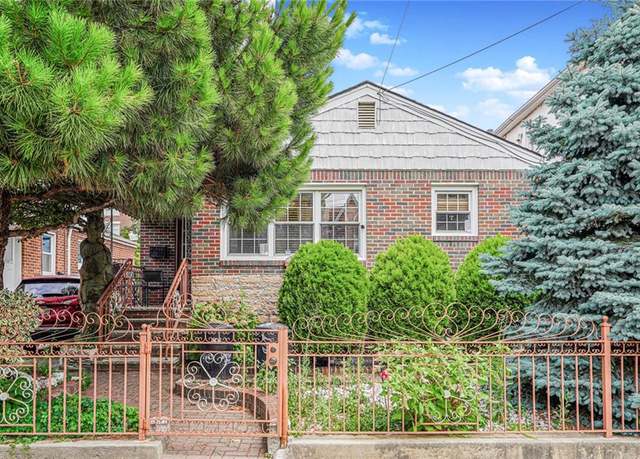 Property at 2421 W 1 St, Brooklyn, NY 11223, 5 beds, 2 baths