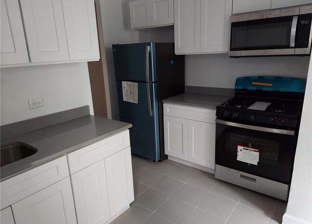 Property at 3235 Emmons Ave #120, Brooklyn, NY 11235, 2 beds, 1 bath
