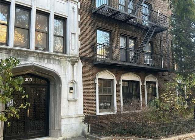 Property at 300 8th Ave Unit 2N, Brooklyn, NY 11215, 1 bath