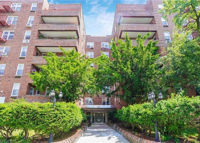 Property at 2727 Ocean Pkwy Unit A14, Brooklyn, NY 11235, 1 bed, 1 bath