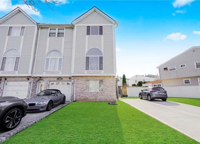 Property at 165 Crossfield Ave, Staten  Island, NY 10312, 3 beds, 2 baths