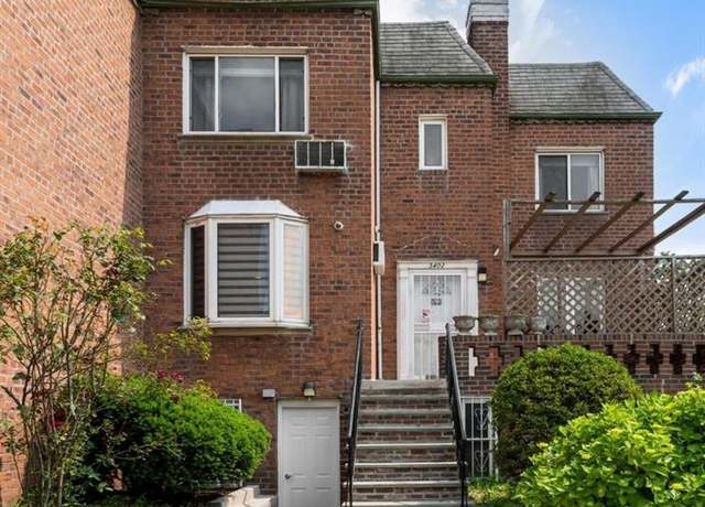 Property at 3402 Kings Hwy, Brooklyn, NY 11234, 3 beds, 2.5 baths