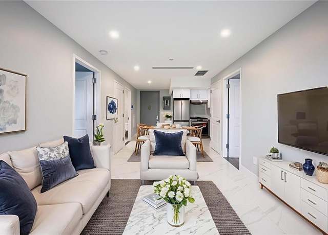 Property at 643 5th Ave Unit 6D, Brooklyn, NY 11215, 2 beds, 2 baths