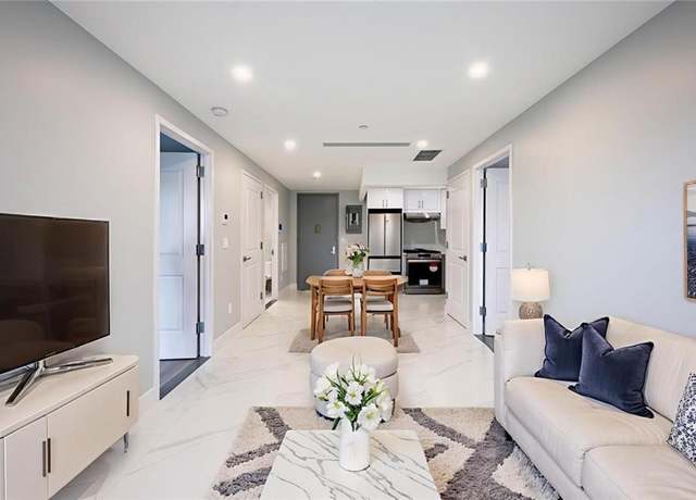 Property at 643 5th Ave Unit 5D, Brooklyn, NY 11215, 2 beds, 2 baths