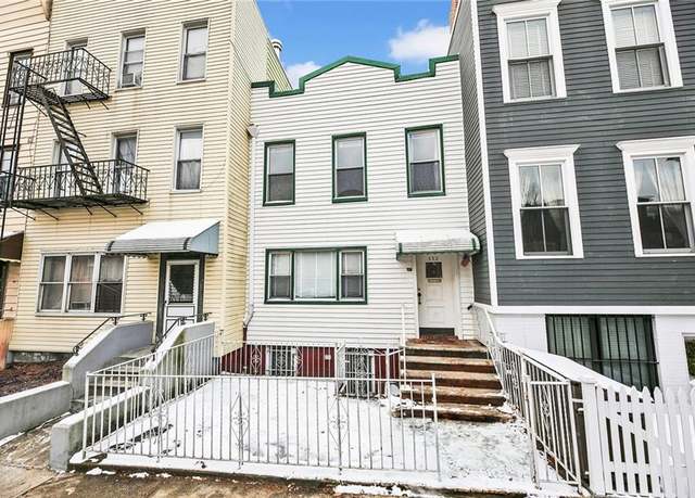 Property at 552 17th St, Brooklyn, NY 11215, 4 beds, 1.5 baths