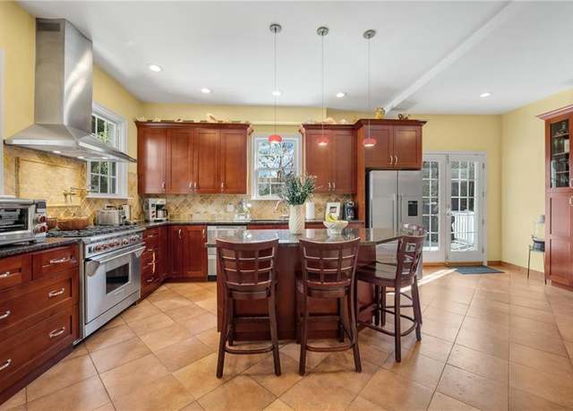 Property at 2116 Voorhies Ave, Brooklyn, NY 11235, 6 beds, 1.5 baths