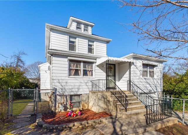 Property at 432 Neckar Ave, Staten  Island, NY 10304, 4 beds, 3.5 baths