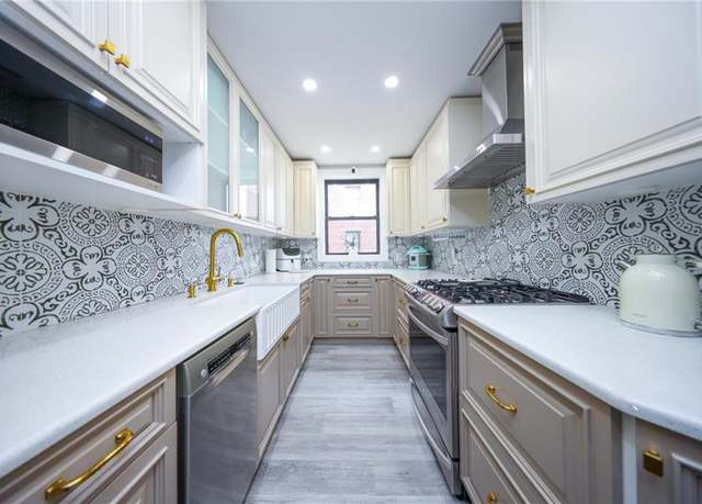 Property at 2680 E 19th St Unit 3K, Brooklyn, NY 11235, 2 beds, 1 bath