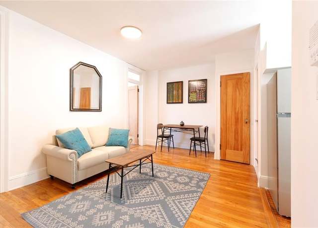 Property at 179 Ocean Pkwy Unit 3E, Brooklyn, NY 11218, 2 beds, 1 bath