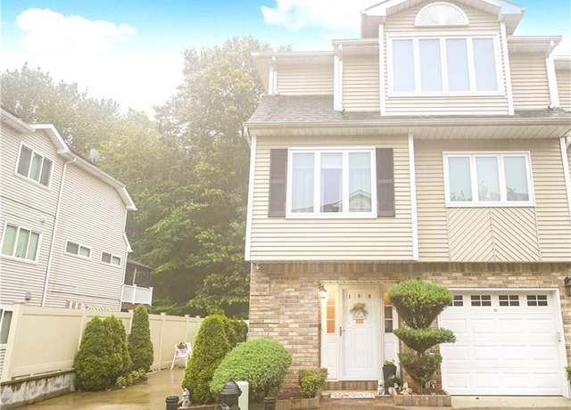 Property at 100 Robin Ct, Staten  Island, NY 10309, 4 beds, 4 baths