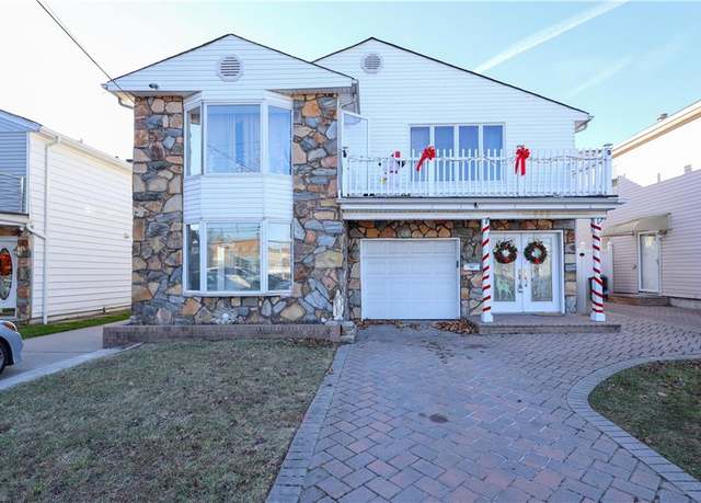 Property at 223 Hillman Ave, Staten  Island, NY 10314, 4 beds, 3.5 baths