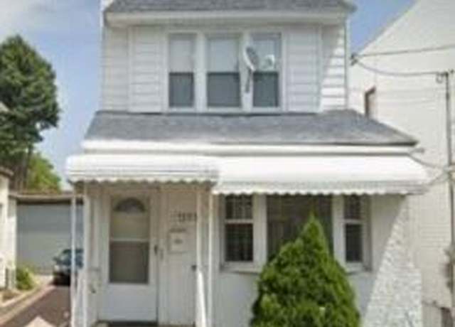 Property at 1153 E 40th St, Brooklyn, NY 11210, 5 beds, 2.5 baths