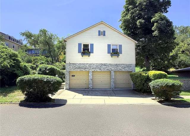 Property at 106 Carroll Pl, Staten Island, NY 10301, 3 beds, 2 baths