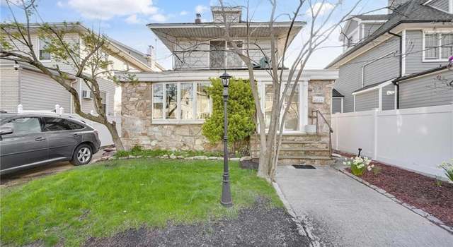Photo of 459 Beach 141 St, Rockaway Park, NY 11694