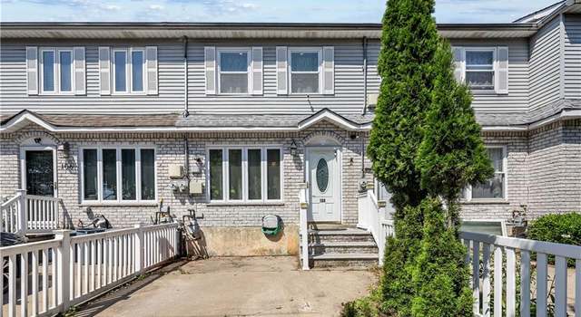 Photo of 104 Pearsall St, Staten Island, NY 10305