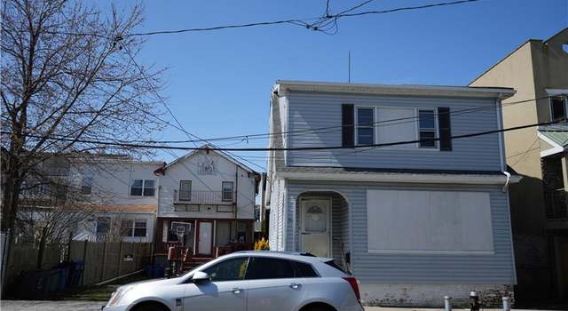 Photo of 227 Beach 99th St, Rockaway Park, NY 11694
