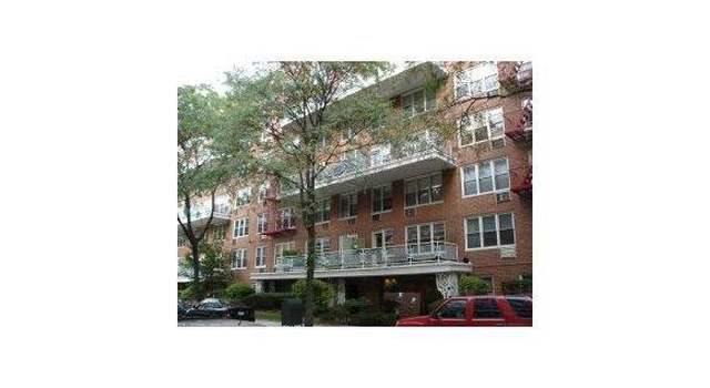 Photo of 415 Argyle Rd Unit 4O, Brooklyn, NY 11218