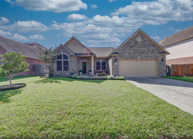 Property at 7522 Bell Isle, Corpus Christi, TX 78414, 4 beds, 2.5 baths