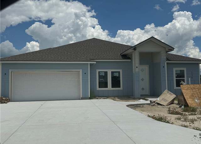 Property at 134 Heritage Park Dr, Rockport, TX 78382, 4 beds, 3 baths