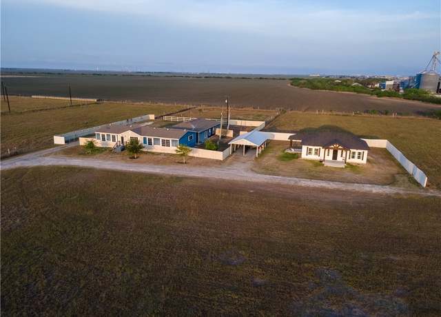 Property at 3924 Fm 24 Unit B, Robstown, TX 78380, 6 beds, 4.5 baths
