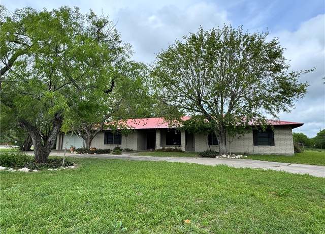 Property at 1301 Luning, Woodsboro, TX 78393, 3 beds, 2 baths