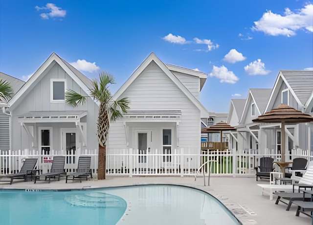 Property at 14924 Smugglers Cove Dr, Corpus Christi, TX 78418, 2 beds, 2 baths