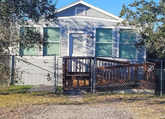 Property at 390 Royal Oak, Rockport, TX 78382, 2 beds, 2 baths