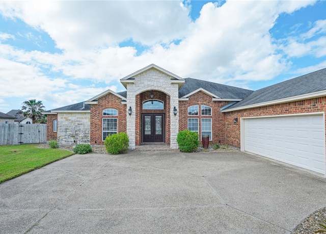 Property at 6110 Lago Vista Dr, Corpus Christi, TX 78414, 4 beds, 3.5 baths