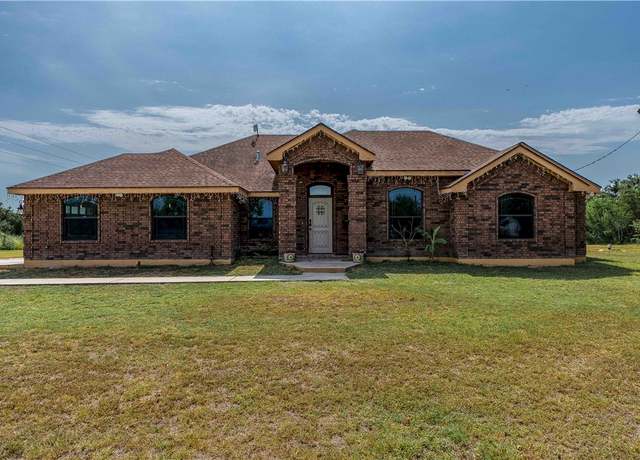 Property at 155 County Road 151, Alice, TX 78332, 4 beds, 2 baths