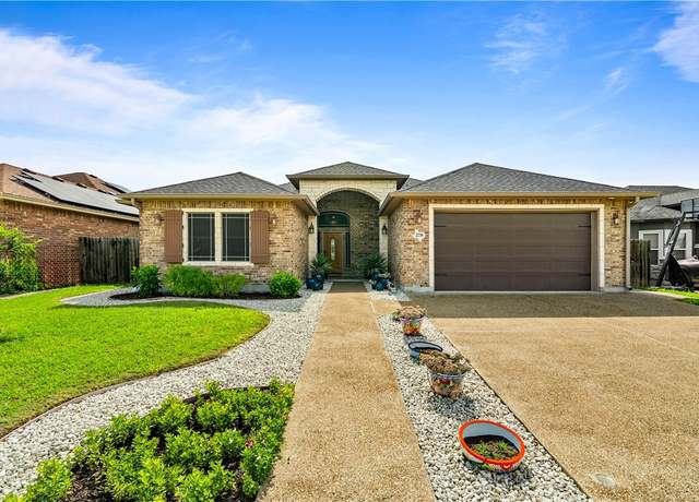 Property at 2718 Yeager Dr, Corpus Christi, TX 78410, 4 beds, 3 baths