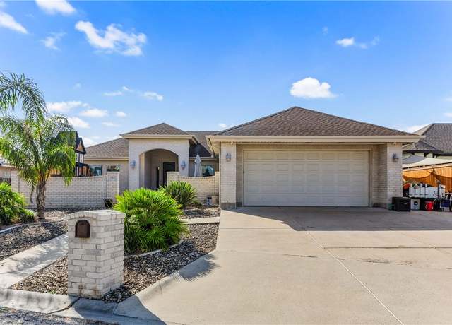 Property at 15922 San Felipe Dr, Corpus Christi, TX 78418, 3 beds, 2.5 baths