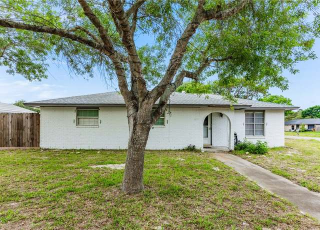 Property at 3173 Baybrook Dr, Corpus Christi, TX 78418, 3 beds, 2 baths