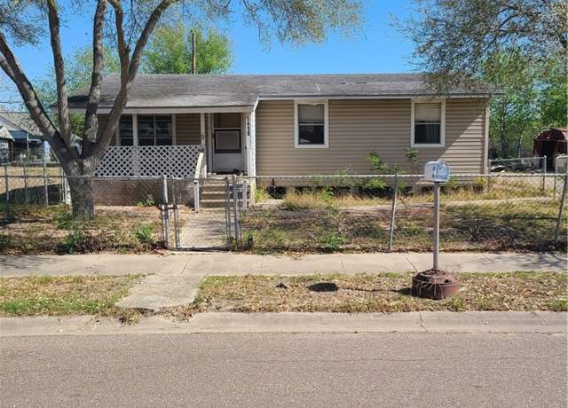 Property at 1418 Gavilan St, Corpus Christi, TX 78417, 3 beds, 2 baths