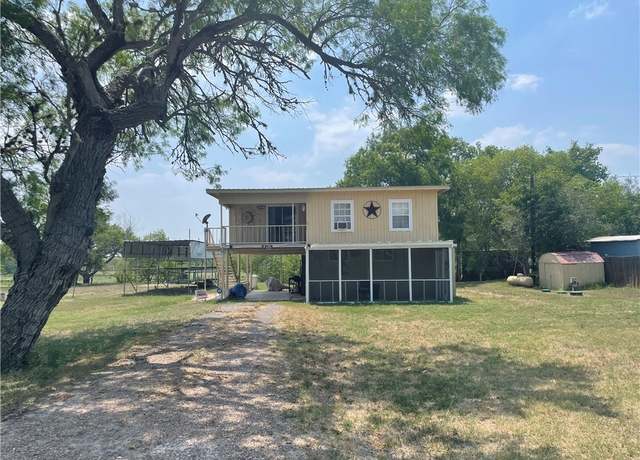 Property at 167 Buckeye Knoll Rd, George West, TX 78022, 2 beds, 2 baths