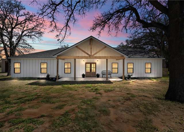 Property at 35 Private Road 1672, TX 77964, 4 beds, 2.5 baths