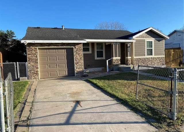 Property at 1018 Gardenia Dr, Corpus Christi, TX 78408, 3 beds, 2 baths