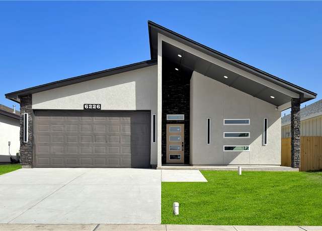 Property at 6226 Sadie St, Corpus Christi, TX 78415, 4 beds, 3 baths