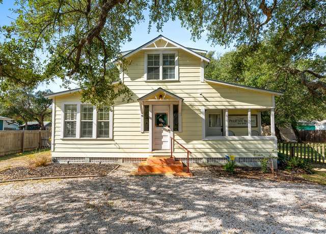 Property at 1027 N Austin St, Rockport, TX 78382, 2 beds, 2 baths