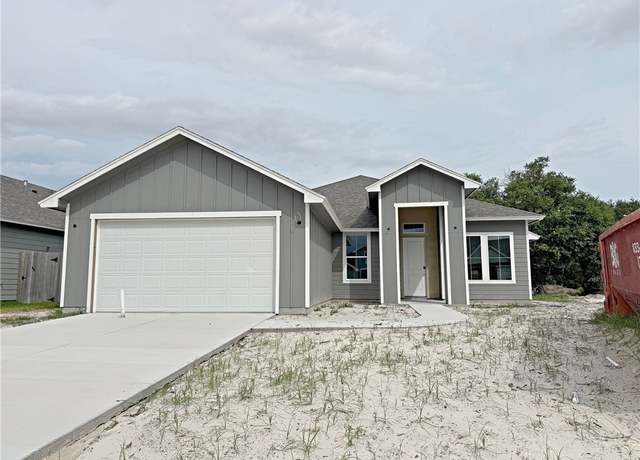 Property at 129 Broad Oak Dr, Rockport, TX 78382, 4 beds, 3 baths