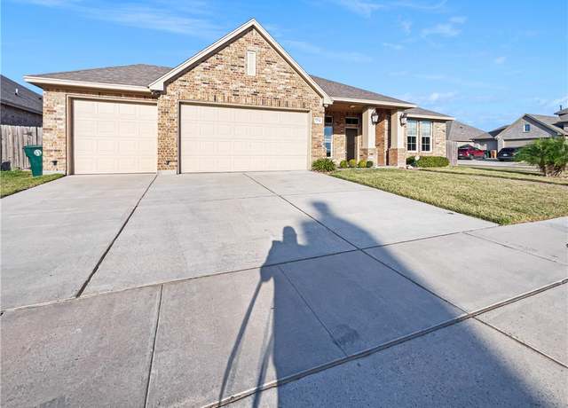 Property at 7534 Dr Hector P Garcia Dr, Corpus Christi, TX 78414, 4 beds, 3 baths