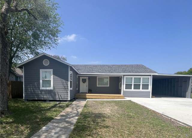 Property at 621 Tutt Ave, Taft, TX 78390, 3 beds, 2 baths