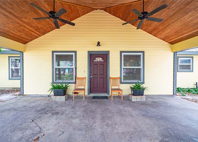 Property at 308 Cactus St, Fulton, TX 78358, 3 beds, 2 baths