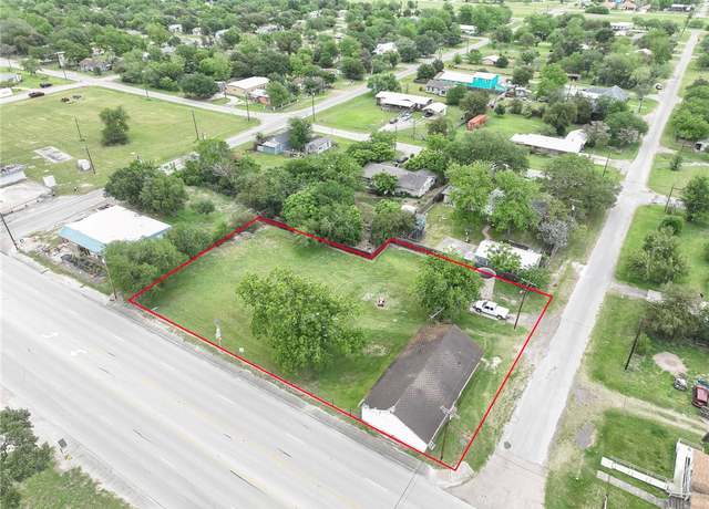 Property at 103 S Hwy 181, Skidmore, TX 78389, 2 beds, 2 baths
