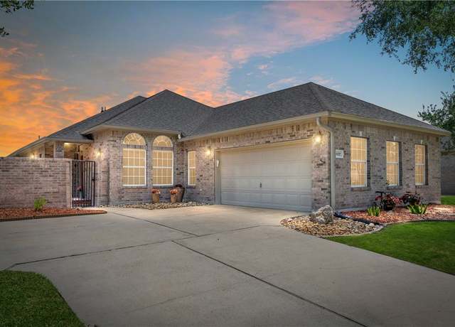 Property at 6217 Garden Ct, Corpus Christi, TX 78414, 3 beds, 2 baths