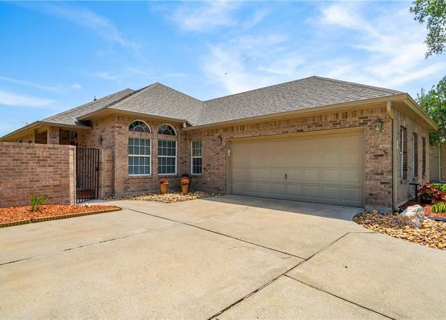 Property at 6217 Garden Ct, Corpus Christi, TX 78414, 3 beds, 2 baths