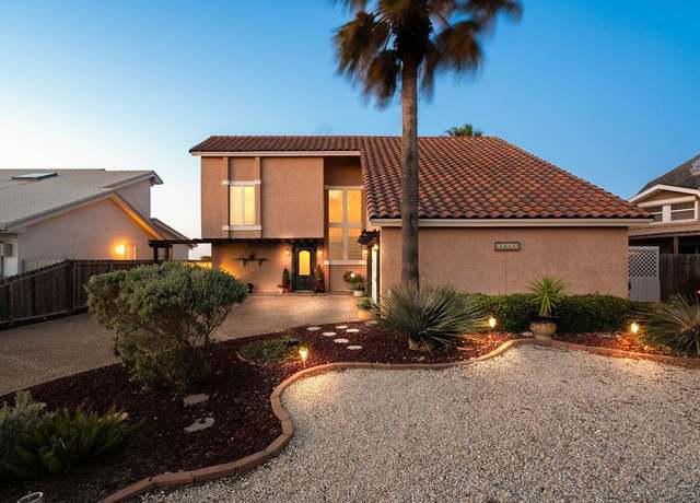 Property at 13810 Topsail St, Corpus Christi, TX 78418, 3 beds, 2.5 baths