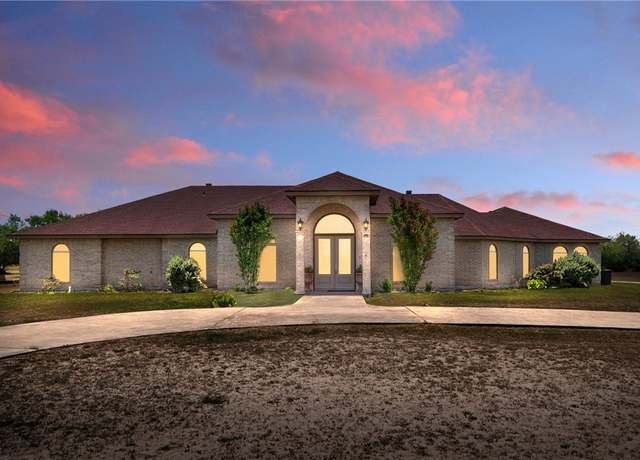 Property at 5763 Santa Isabelle Dr, Robstown, TX 78380, 4 beds, 4 baths