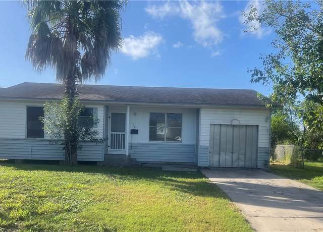 Property at 118 E Fairview Dr, Kingsville, TX 78363, 3 beds, 1 bath